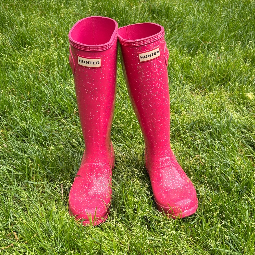 Hunter Glossy Hot Pink Tall Rain Boots with Speckle Detail